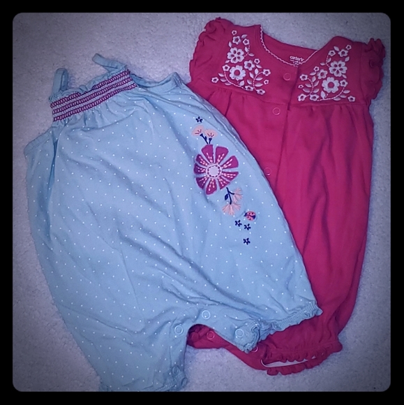 Lot of Carter's baby girl rompers. 6 & 6-9 month - Picture 1 of 7